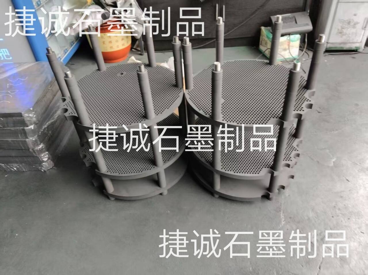 高純度石墨燒結(jié)盤，石墨盤，高純石墨盤，石墨盤加工，推板爐石墨盤，鐘罩爐石墨盤，石墨盤加工廠，石墨盤生產(chǎn)廠家